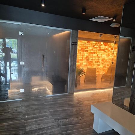 קולובז'ג Apartamenty Kasprowicza 20A Klimatyzacja Basen Fintess Sauny Parking Bawialnia Zmywarkataras Wysoki Standard W Pelni Wyposazony מראה חיצוני תמונה